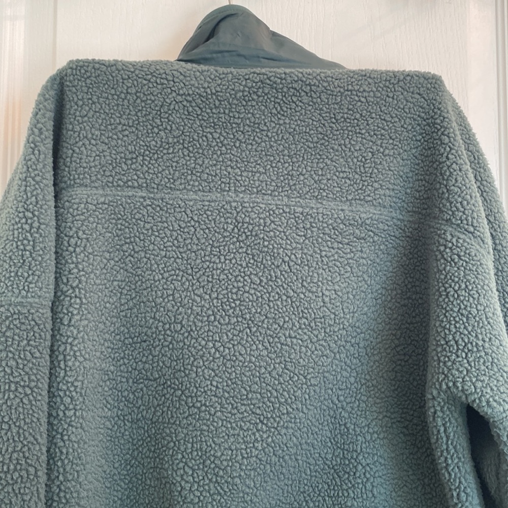 Green button up jacket - Picture 6 of 8